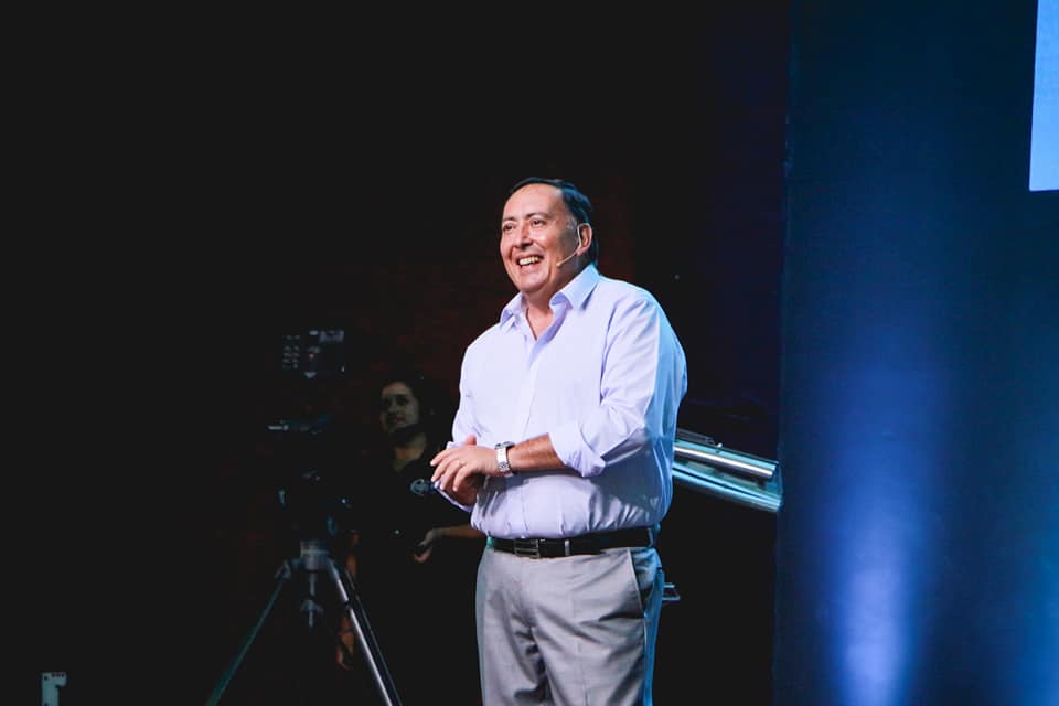 No seas de los religiosos que aparentan una vida cristiana