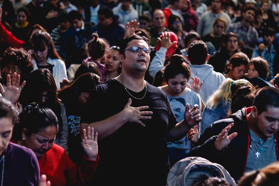 Impresionante Retiro de Salvación y Restauración Familiar