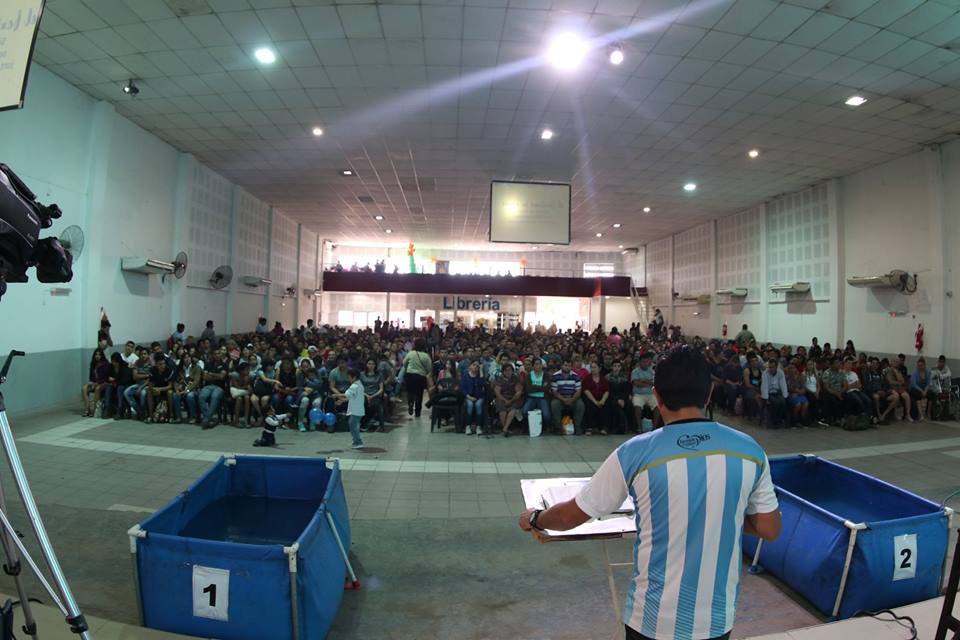 Más de 400 Personas en la Fiesta de Bienvenida