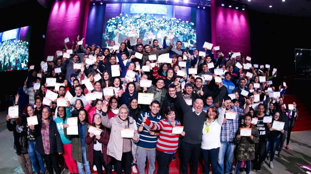 Nuevos Egresados de Escuela de Vida