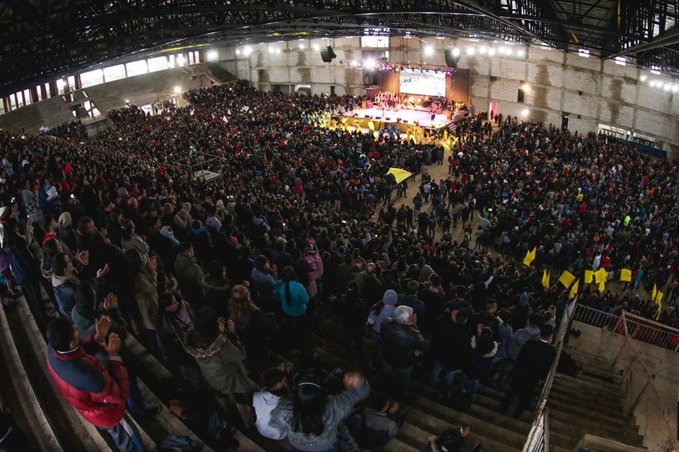 Impresionante convocatoria con el evangelista Carlos Annacondia en Resistencia