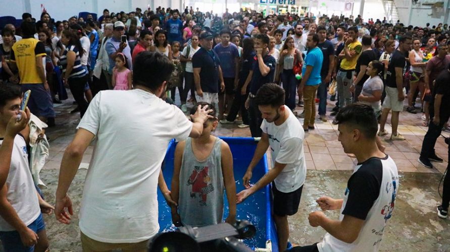 Mas de 300 Personas en nuestra Fiesta de Bienvenida