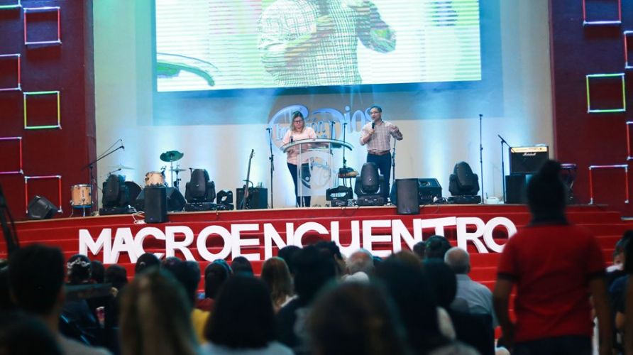 Macroencuentro: 1060 Personas trasformaron sus corazones!