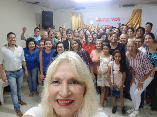 Iglesia Cristiana Internacional brinda actividades para solos y solas