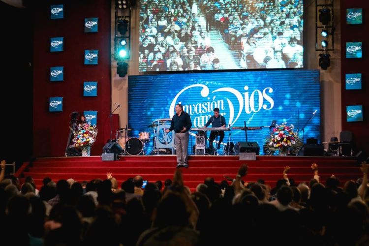 Escuela De Entrenamiento Invasión del Amor de Dios