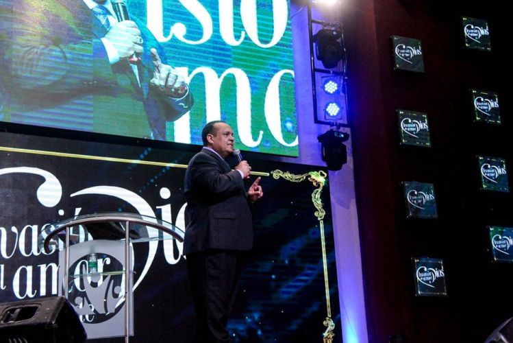 Apóstol Tommy Acosta: Cuando predicamos el verdadero mensaje de Dios somos investidos en autoridad para romper los límites.