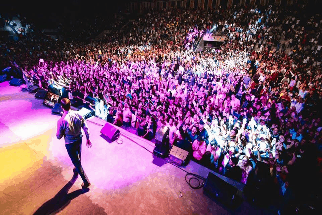 Impresionante los conectados en las Escuelas de Padres, Matrimonios y Novios en ICI