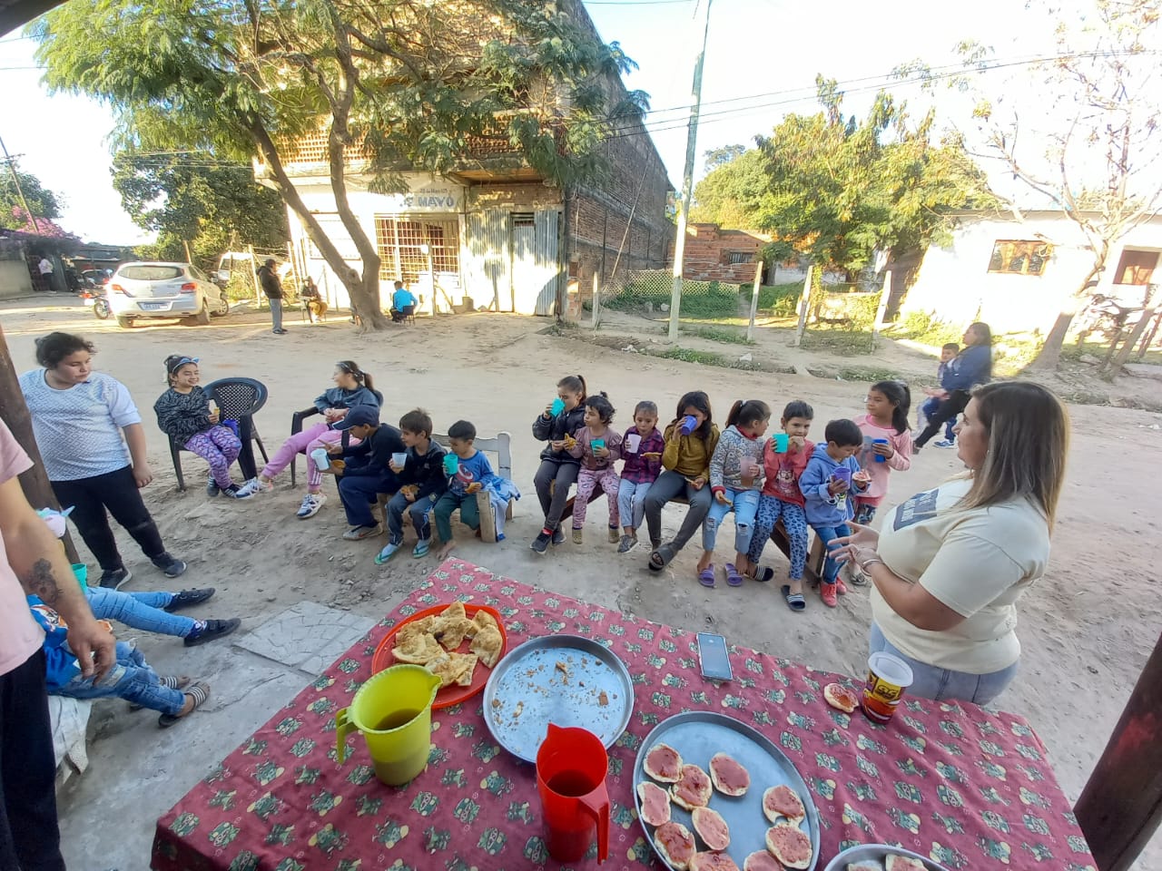 Actividad solidaria en merendero Espiritu Santo en Corrientes