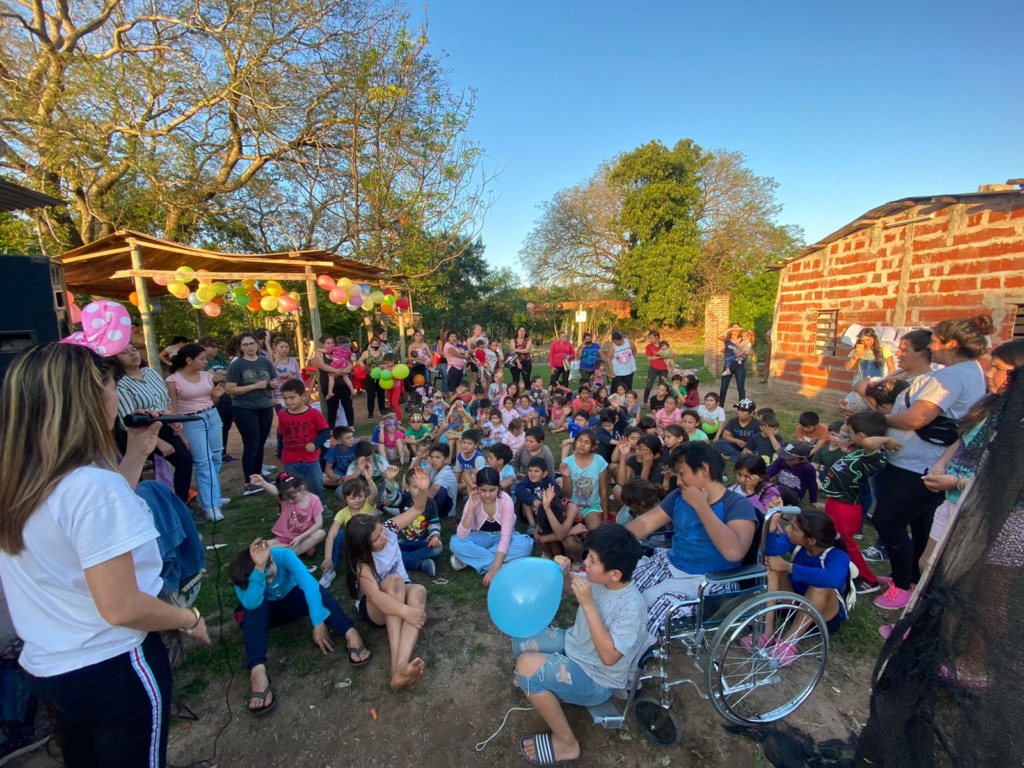 Gran fiesta del niño en Barrio La Tosquera, Corrientes