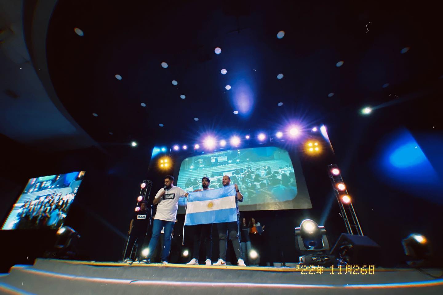 Noche Diferente: Oramos por Argentina y la pasión mayor que es Jesús