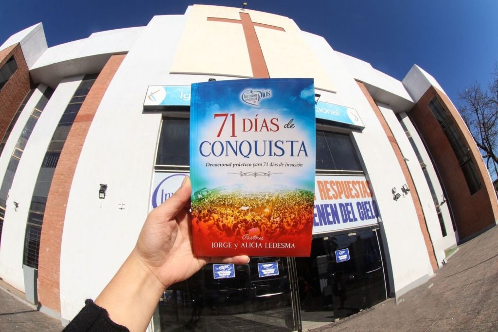 Estamos compartiendo en plena Invasión: Devocional 71 Días de Conquista